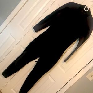 SCUBA WETSUIT !! Ladies **NEW** BEAUTIFUL wet suit 15/16!